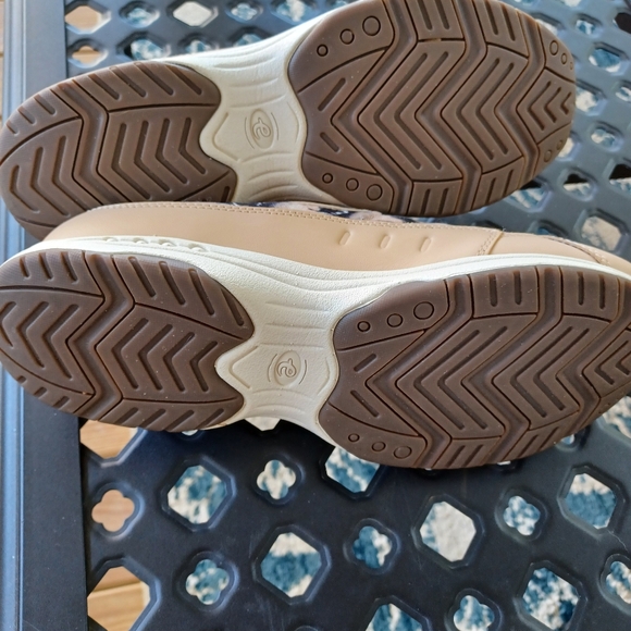 Easy Spirit Mules Size 11 M - Picture 3 of 4